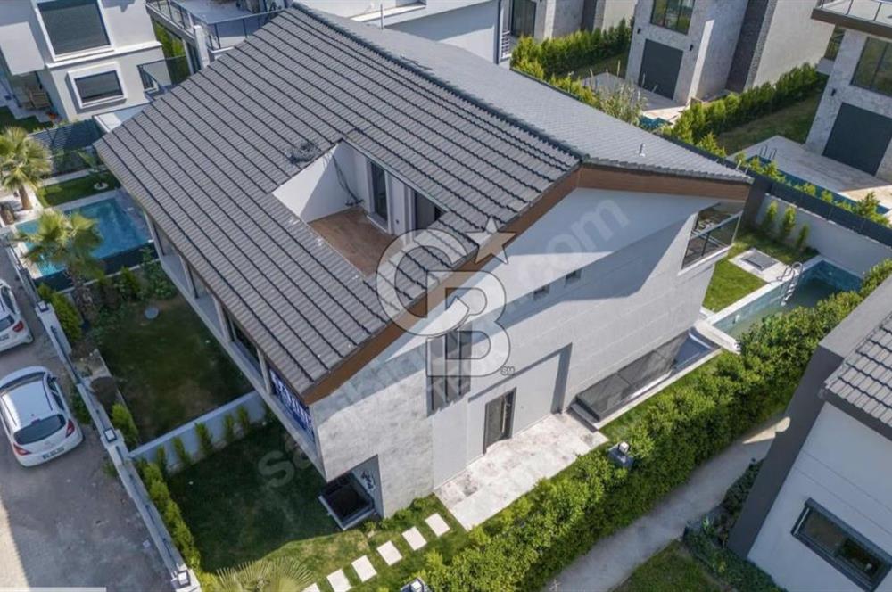 FORUM BORNOVA KARŞISINDA SATILIK MÜSTAKİL HAVUZLU SIFIR VİLLA.