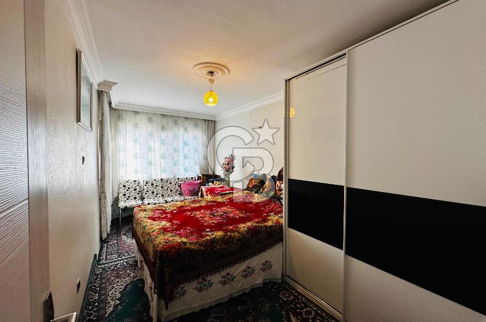 KARŞIYAKA ANADOLU CADDESİ ÜZERİ ARAKAT KAPALI MUTFAK 2+1 SATILIK DAİRE