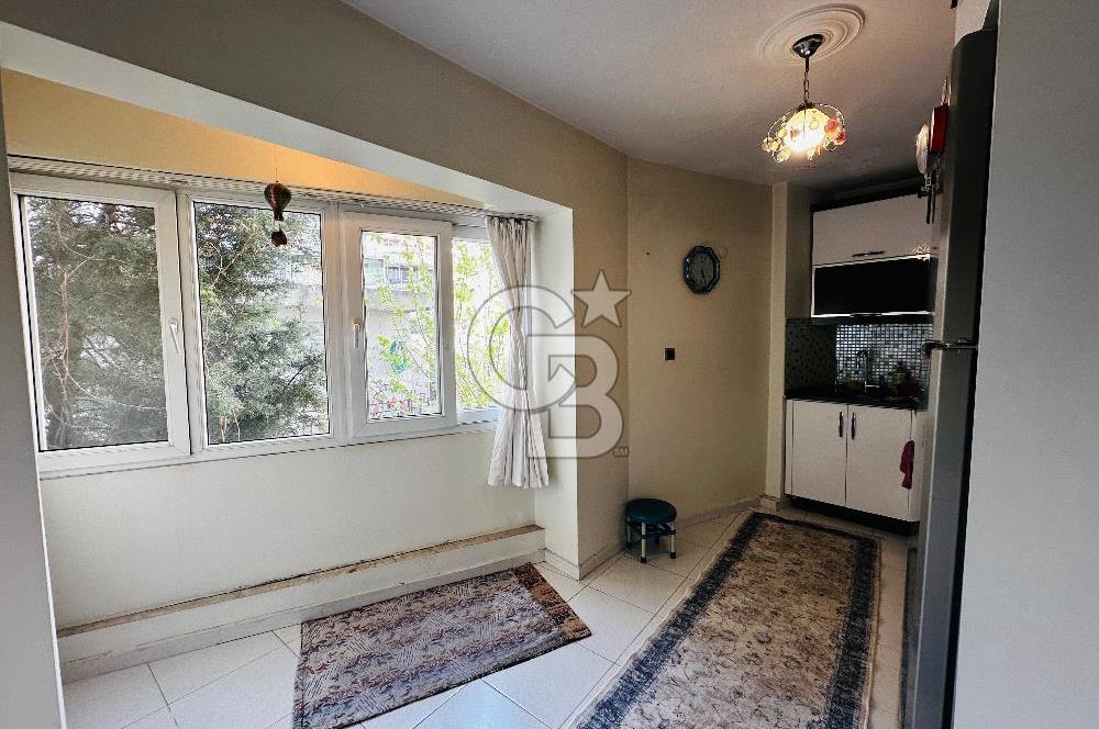 KARŞIYAKA ANADOLU CADDESİ ÜZERİ ARAKAT KAPALI MUTFAK 2+1 SATILIK DAİRE