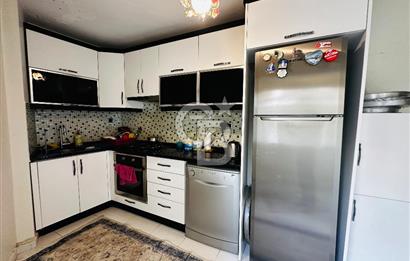 KARŞIYAKA ANADOLU CADDESİ ÜZERİ ARAKAT KAPALI MUTFAK 2+1 SATILIK DAİRE