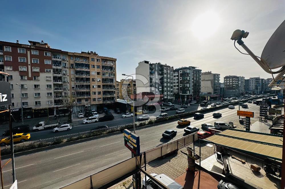 KARŞIYAKA ANADOLU CADDESİ ÜZERİ ARAKAT KAPALI MUTFAK 2+1 SATILIK DAİRE