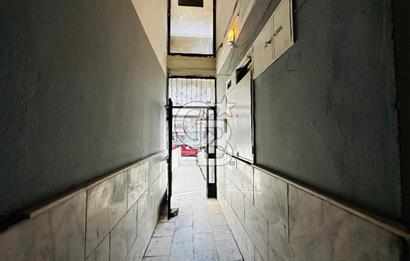 KARŞIYAKA ANADOLU CADDESİ ÜZERİ ARAKAT KAPALI MUTFAK 2+1 SATILIK DAİRE