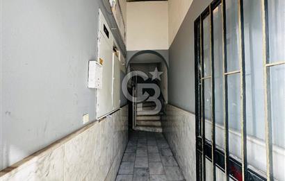 KARŞIYAKA ANADOLU CADDESİ ÜZERİ ARAKAT KAPALI MUTFAK 2+1 SATILIK DAİRE