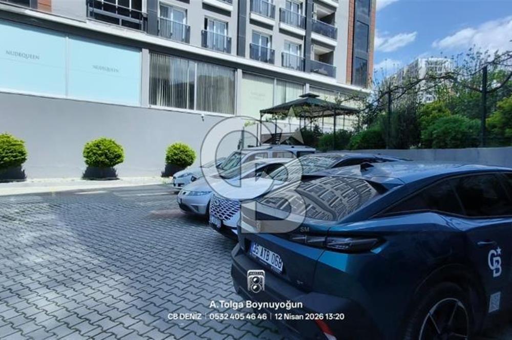 Karşıyaka Örnekköy de site içerisinde bakımlı kiralık 2+1