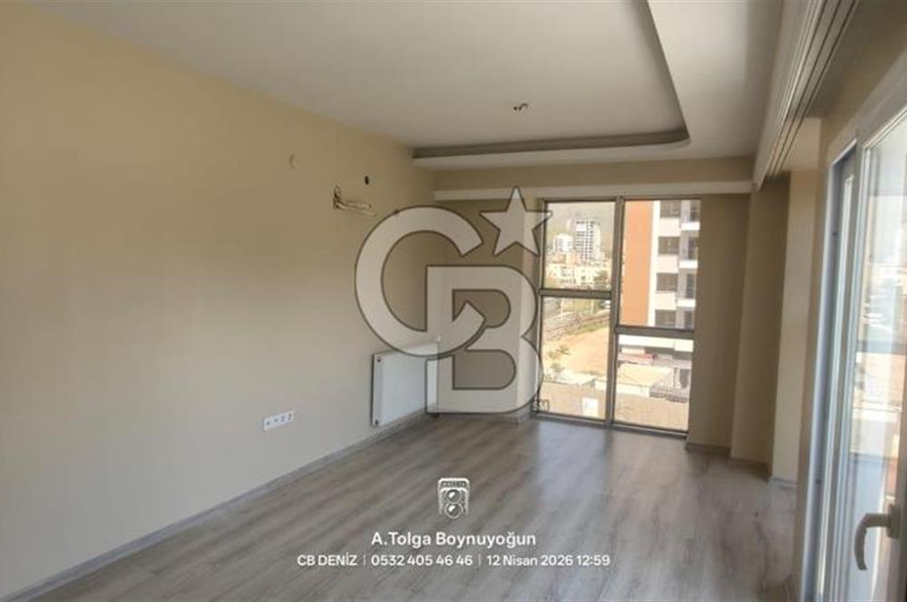 Karşıyaka Örnekköy de site içerisinde bakımlı kiralık 2+1