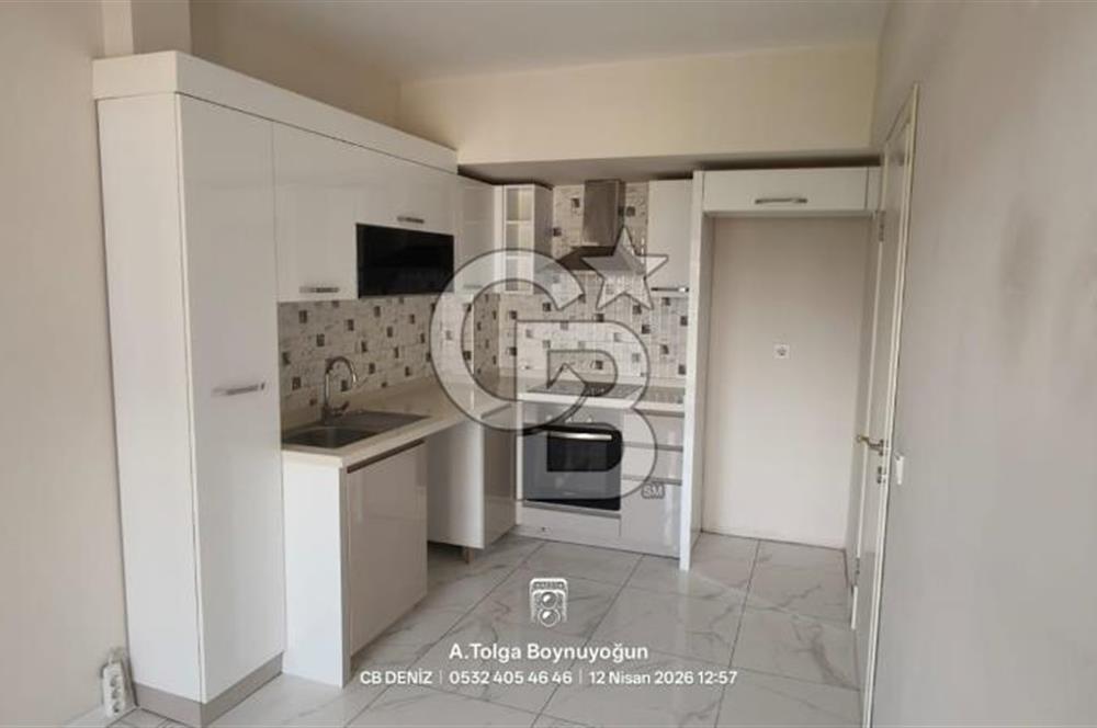 Karşıyaka Örnekköy de site içerisinde bakımlı kiralık 2+1