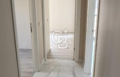 Karşıyaka Örnekköy de site içerisinde bakımlı kiralık 2+1