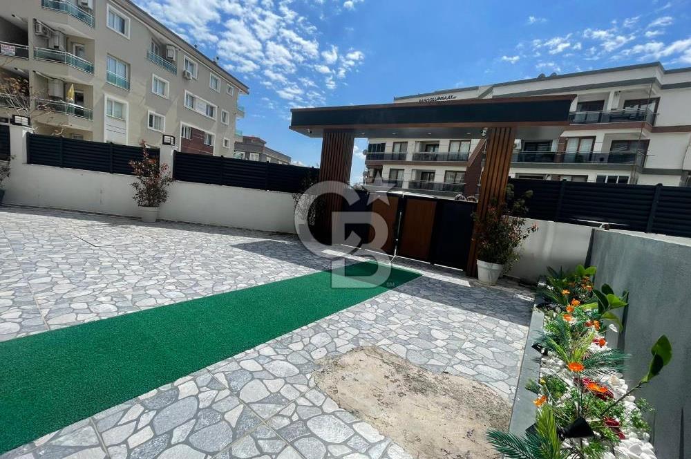 Buca Adatepe Mahallesinde Havuzlu 1+1 Kiralık Daire