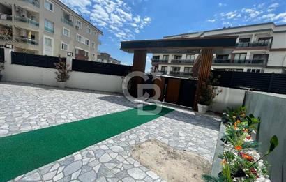 Buca Adatepe Mahallesinde Havuzlu 1+1 Kiralık Daire