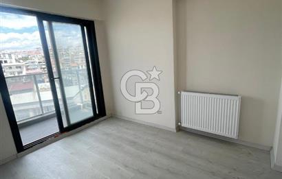 Buca Adatepe Mahallesinde Havuzlu 1+1 Kiralık Daire