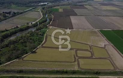 Manyas Çayına Komşu Ulaşımı Kolay Sulak Tarla