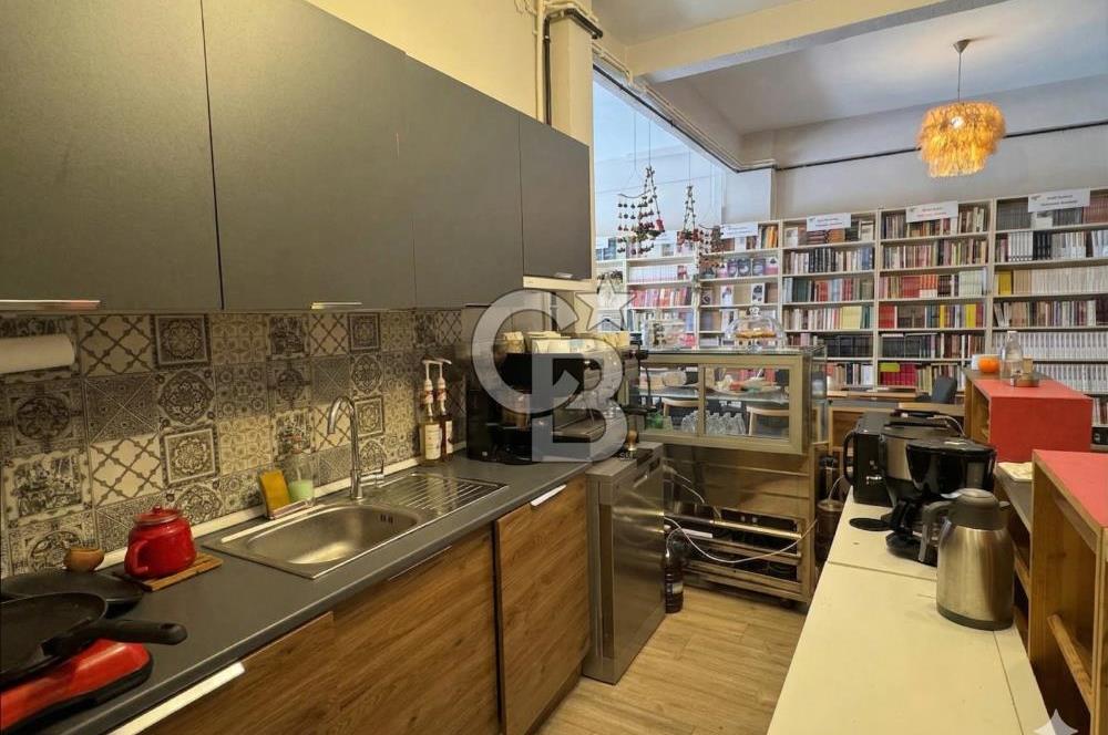 ÜSKÜDAR İŞLEK CADDE ÜZERİNDE DONANIMLI DEVREN KİRALIK İŞLETME