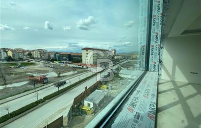 ETİMESGUT ADLİYE EK BİNASI YANI SIFIR PLAZADA 90M2 SATILIK OFİS