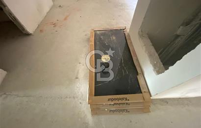 ETİMESGUT ADLİYE EK BİNASI YANI SIFIR PLAZADA 90M2 SATILIK OFİS