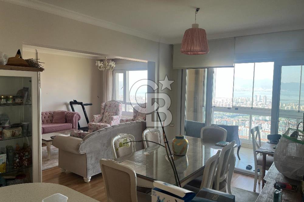 Kaliteli Yaşamın Parçası Olmak İçin Deniz Manzaralı Büyük 3+1