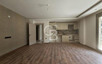 Altınova'da Havuzlu ve Güvenlikli Sitede Kiralık 3+1 Daireler