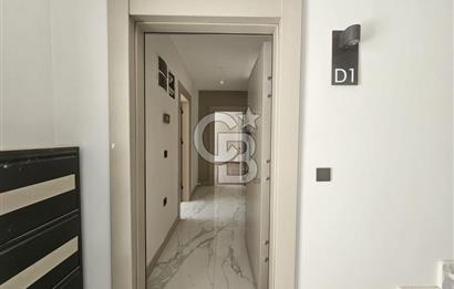 Altınova'da Havuzlu ve Güvenlikli Sitede Kiralık 3+1 Daireler