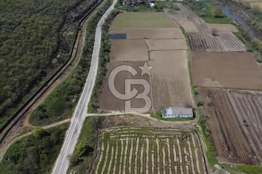 CB Leader'dan Manyas Kızıkta 3124 m² K. Tavukhane ve Tarla