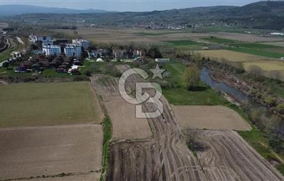 CB Leader'dan Manyas Kızıkta 3124 m² K. Tavukhane ve Tarla