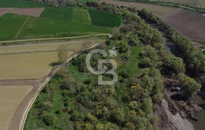 Manyas Çayına Komşu Ulaşımı Kolay Sulak Tarla