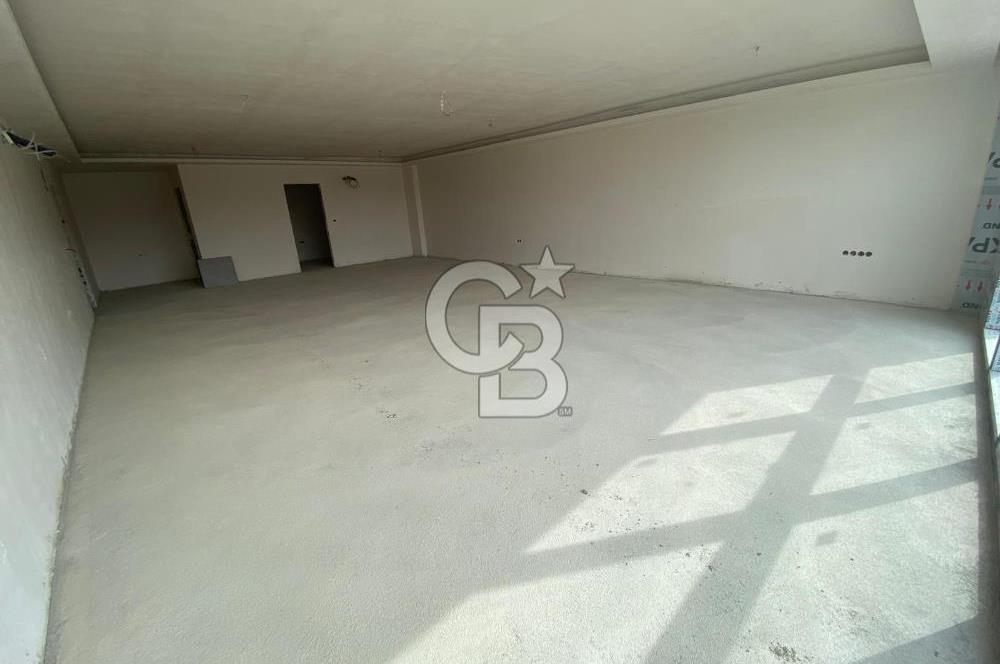 ETİMESGUT ADLİYE EK BİNASI YANI SIFIR PLAZADA 90M2 SATILIK OFİS