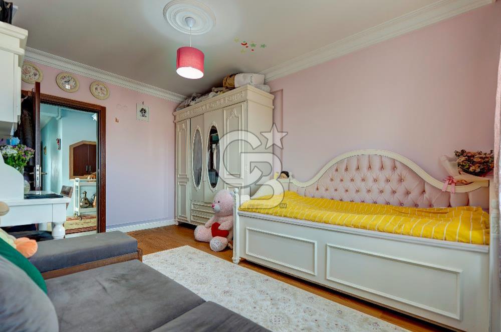 Teraslı, Hamamlı 4+2 Dubleks Daire - Finans Merkezi Yakını