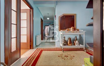 Teraslı, Hamamlı 4+2 Dubleks Daire - Finans Merkezi Yakını