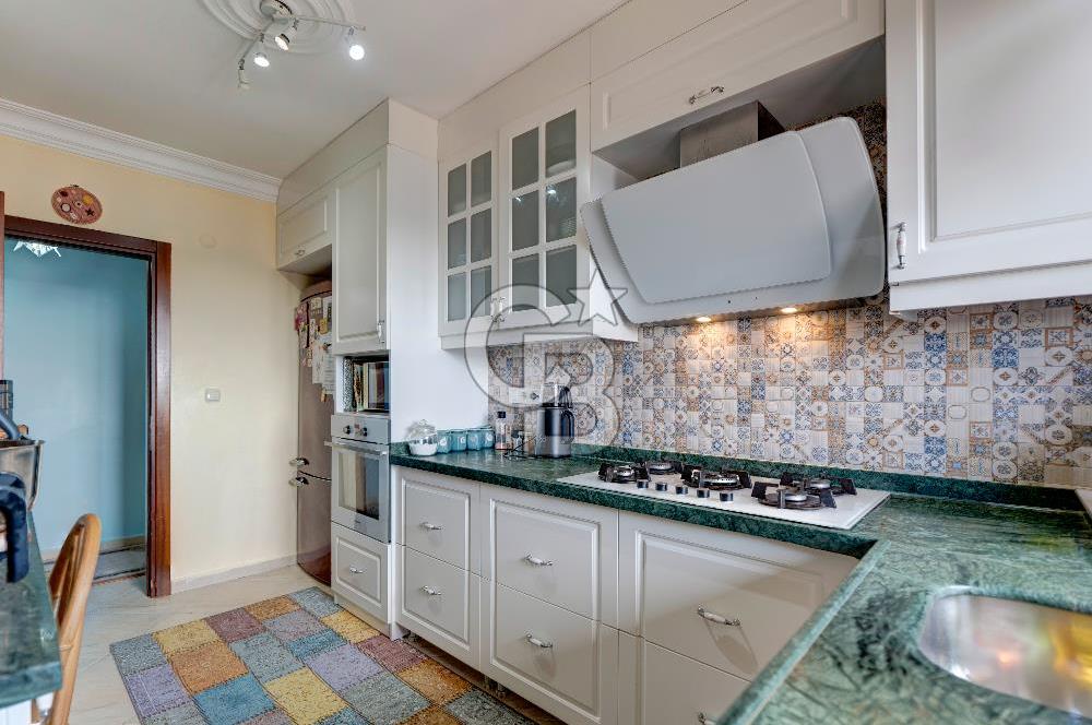 Teraslı, Hamamlı 4+2 Dubleks Daire - Finans Merkezi Yakını