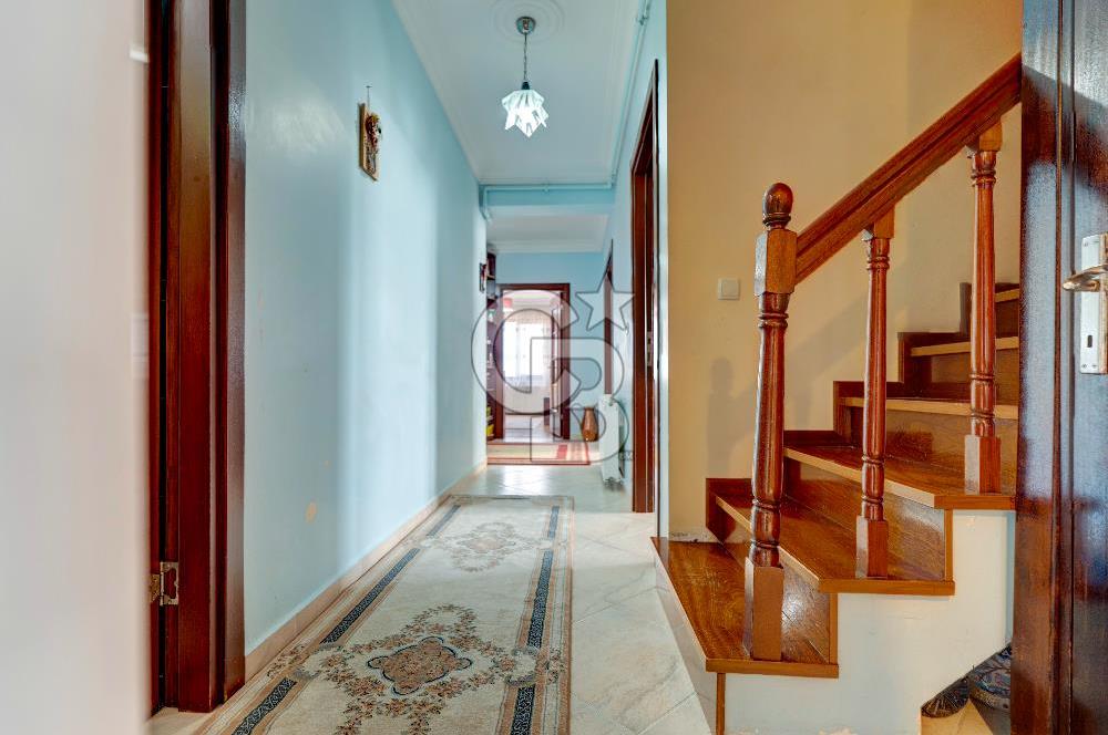 Teraslı, Hamamlı 4+2 Dubleks Daire - Finans Merkezi Yakını