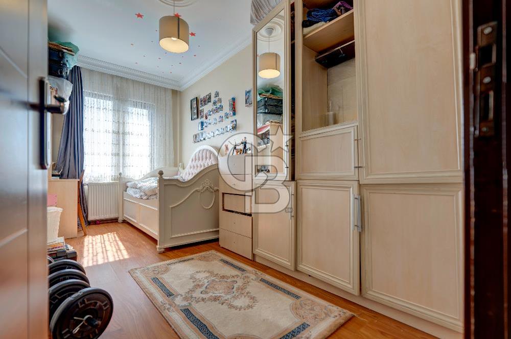 Teraslı, Hamamlı 4+2 Dubleks Daire - Finans Merkezi Yakını