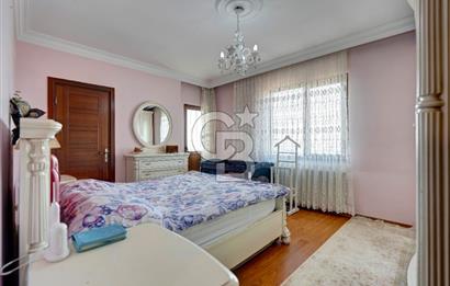 Teraslı, Hamamlı 4+2 Dubleks Daire - Finans Merkezi Yakını