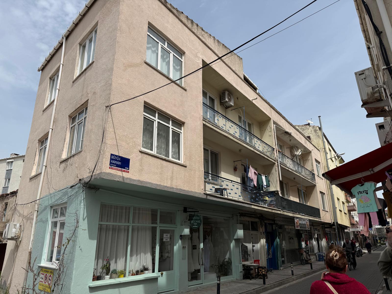 çanakkale ismetpaşada komple satılık bina
