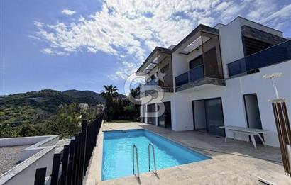 🌟 YALIKAVAK MARİNA’YA 5 DK | ORMAN İÇİNDE DENİZ MANZARALI ULTRA LÜKS VİLLA 🌊 Tam Mahremiyet | Özel Havuz | Yüksek Kira Getirisi