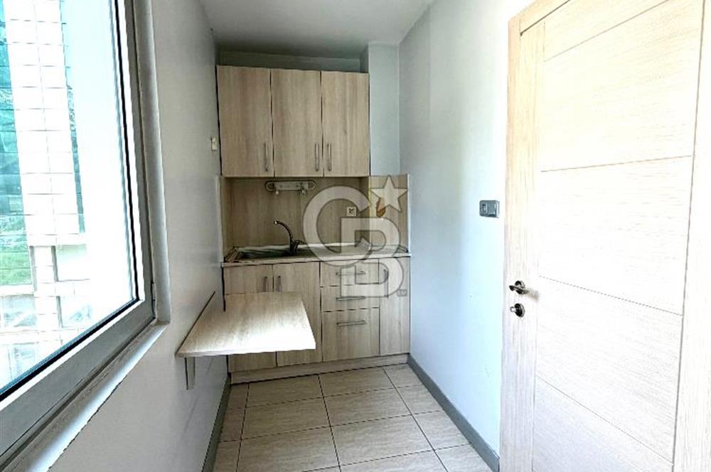 Ataşehir İFM'ye Komşu Tem Cepheli Kiralık Ofis Katı