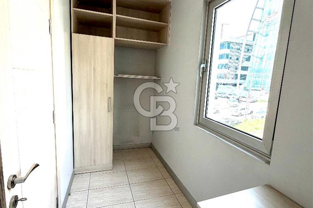 Ataşehir İFM'ye Komşu Tem Cepheli Kiralık Ofis Katı