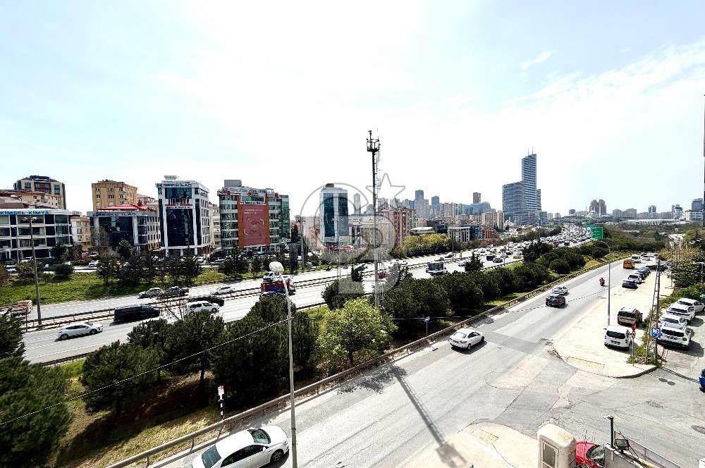 Ataşehir İFM'ye Komşu Tem Cepheli Kiralık Ofis Katı