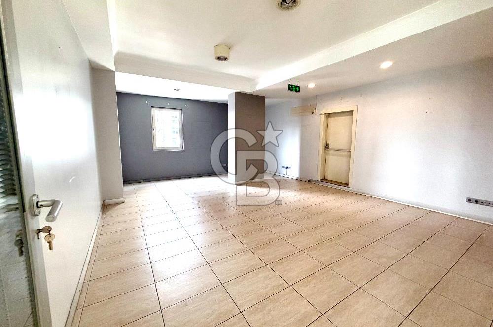 Ataşehir İFM'ye Komşu Tem Cepheli Kiralık Ofis Katı