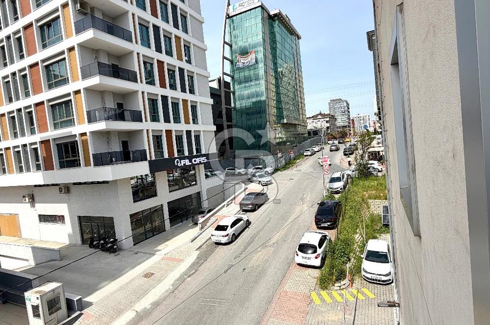 Ataşehir İFM'ye Komşu Tem Cepheli Kiralık Ofis Katı
