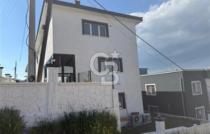 Foça Kazım Dirik Mah. Kiralık 2+1 Daire