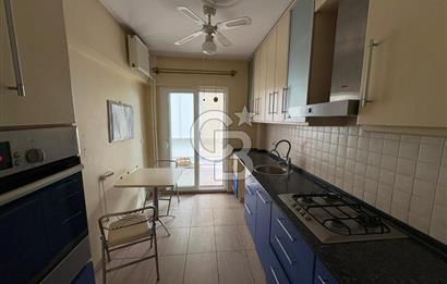 Bostanlı merkezde deniz manzaralı ferah ve aydınlık daire