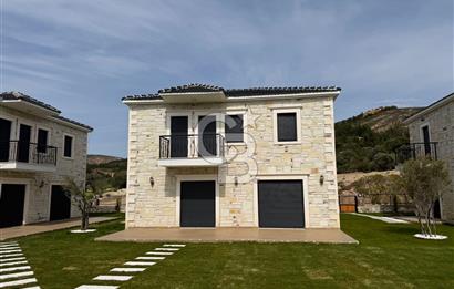 Eski Foça La Vie Konakları'nda Kiralık 3+1 Villa