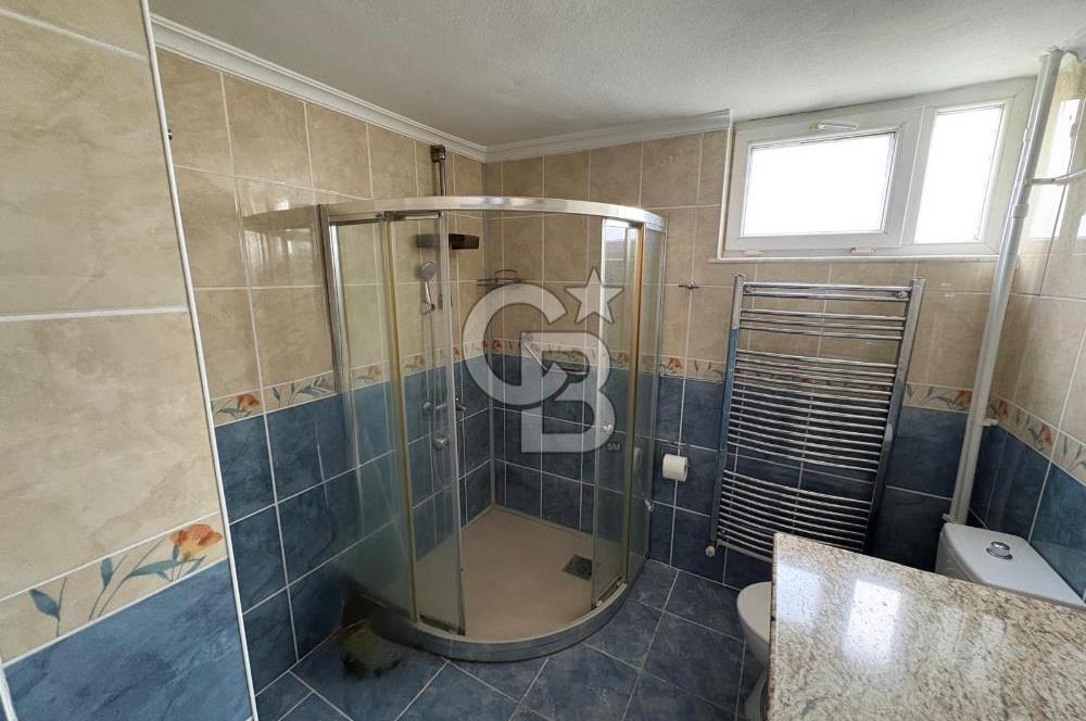 Bostanlı merkezde deniz manzaralı ferah ve aydınlık daire