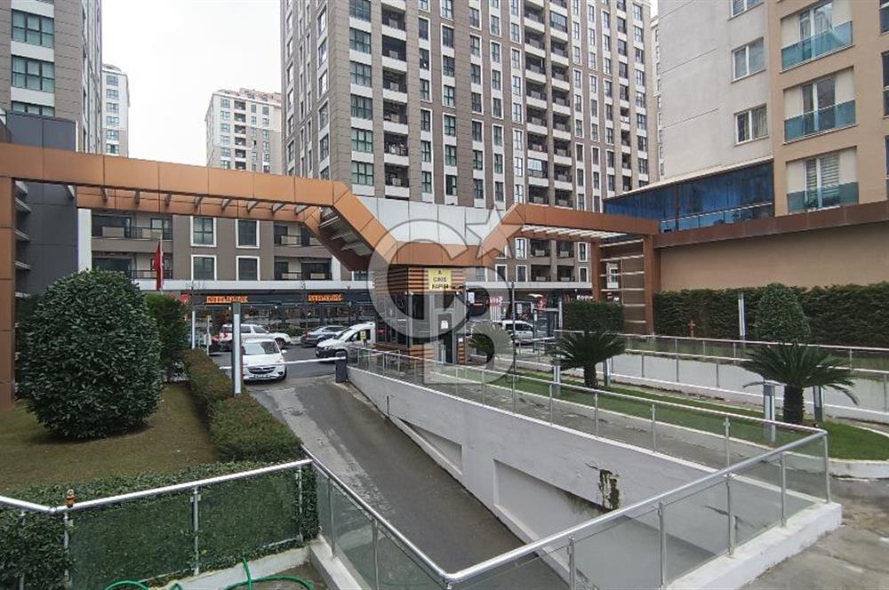 BEYLİKDÜZÜ DEMİR ROMANCE SİTESİNDE KİRALIK 3+1TERASLI DAİRE