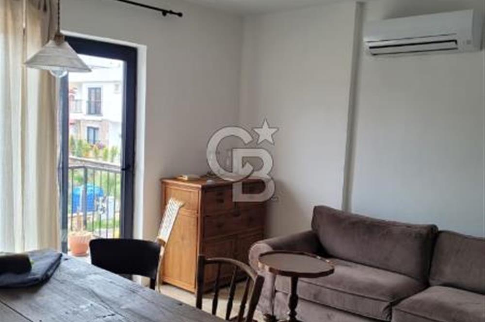 Ayvalık Küçükköy Havuzlu Sitede Eşyalı Kiralık 1+1 Daire 