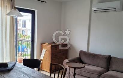 Ayvalık Küçükköy Havuzlu Sitede Eşyalı Kiralık 1+1 Daire 