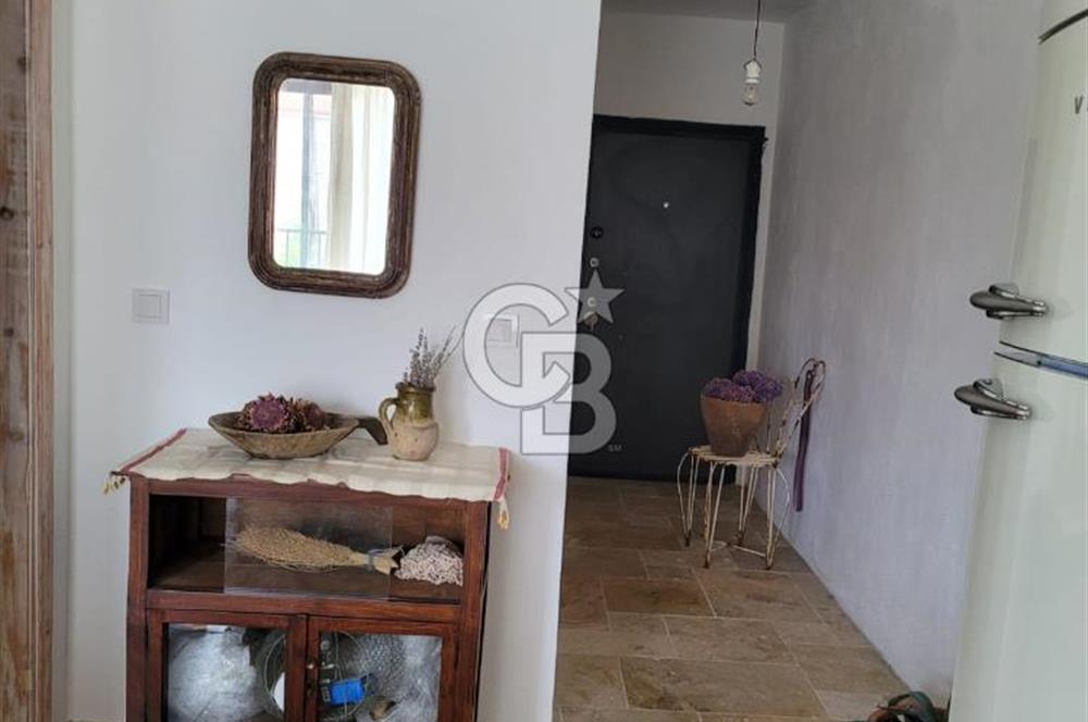 Ayvalık Küçükköy Havuzlu Sitede Eşyalı Kiralık 1+1 Daire 