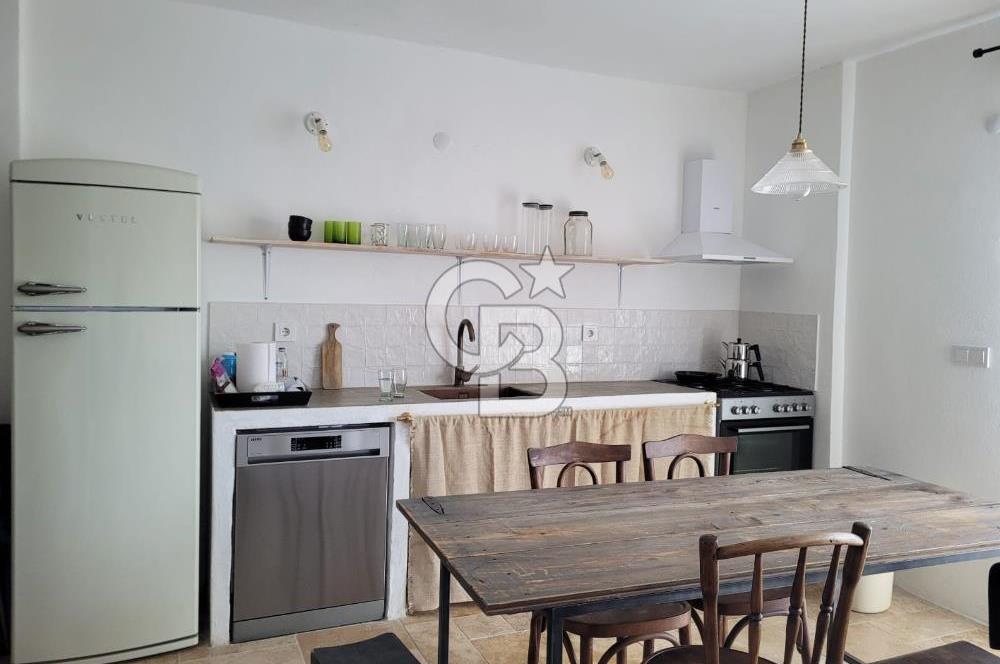 Ayvalık Küçükköy Havuzlu Sitede Eşyalı Kiralık 1+1 Daire 