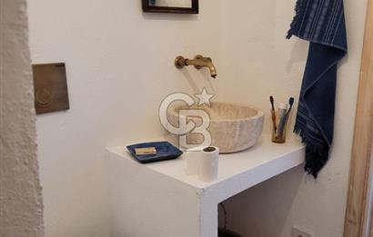 Ayvalık Küçükköy Havuzlu Sitede Eşyalı Kiralık 1+1 Daire 