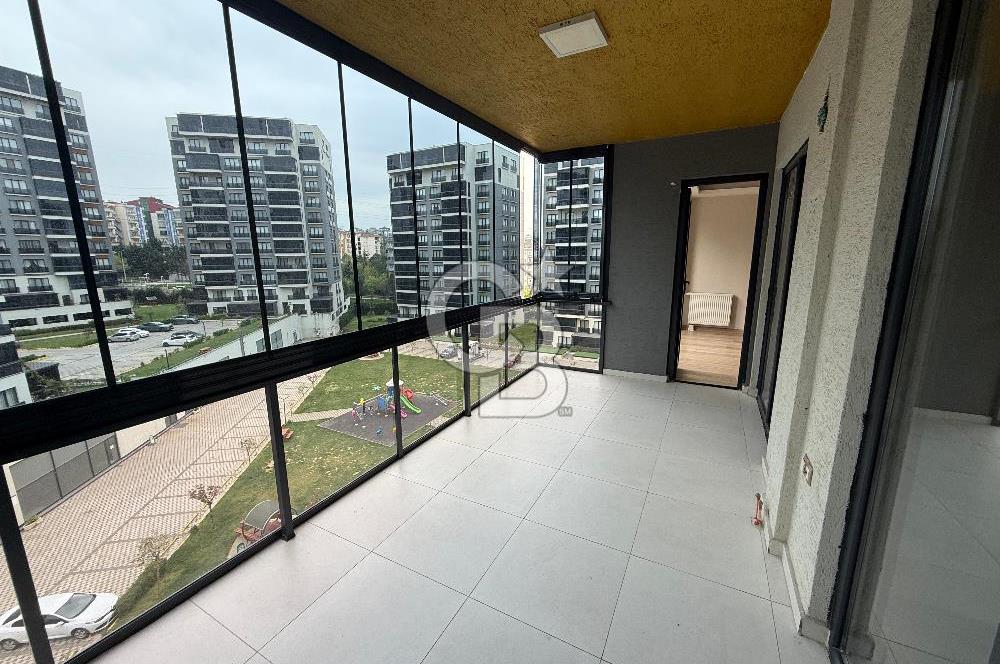 ÖZLEM1 SİTESİNDE 3+1 CAM BALKONLU ARAKAT KİRALIK DAİRE