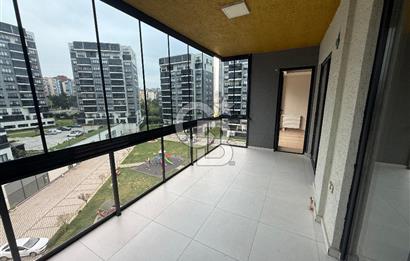 ÖZLEM1 SİTESİNDE 3+1 CAM BALKONLU ARAKAT KİRALIK DAİRE